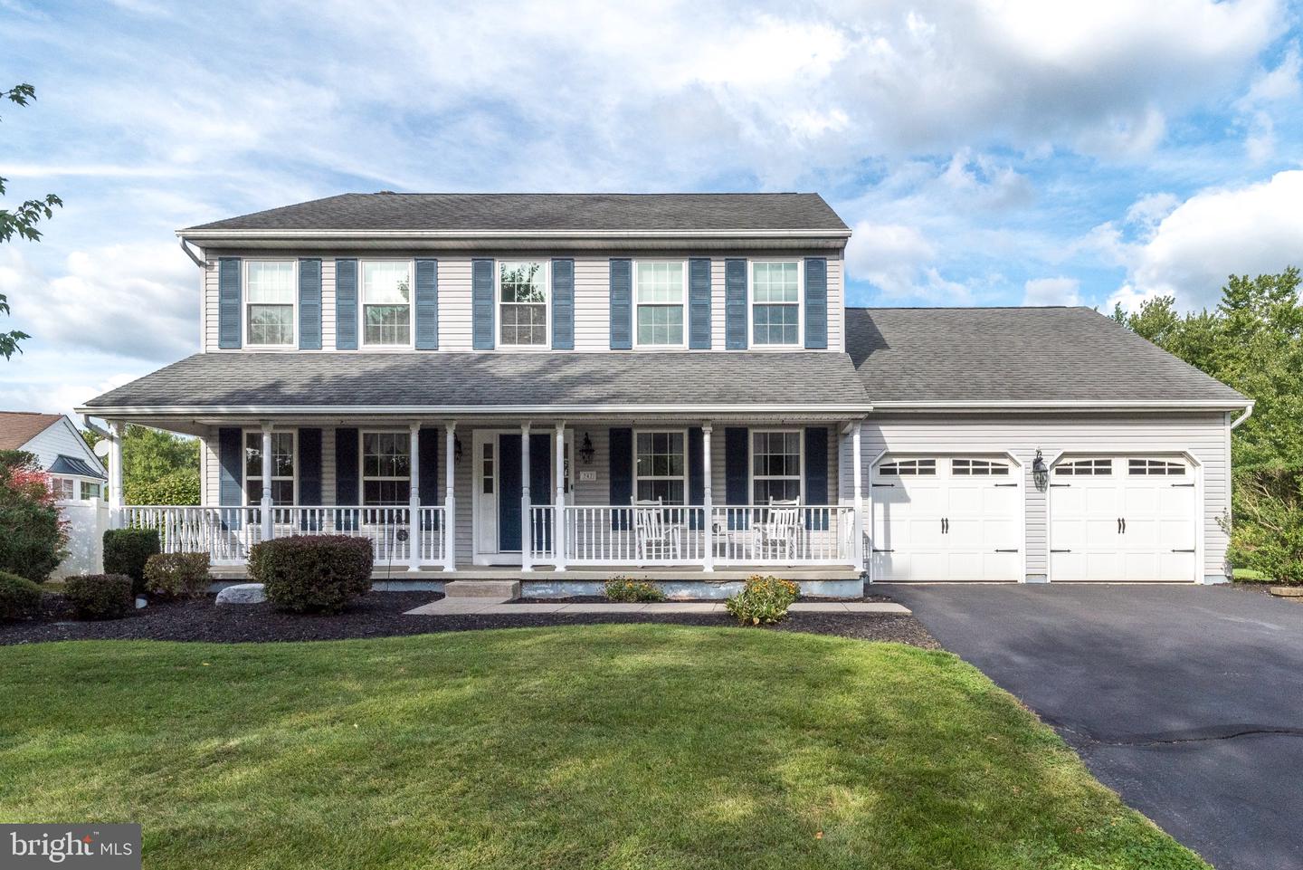 347 Beechwood Dr — photo