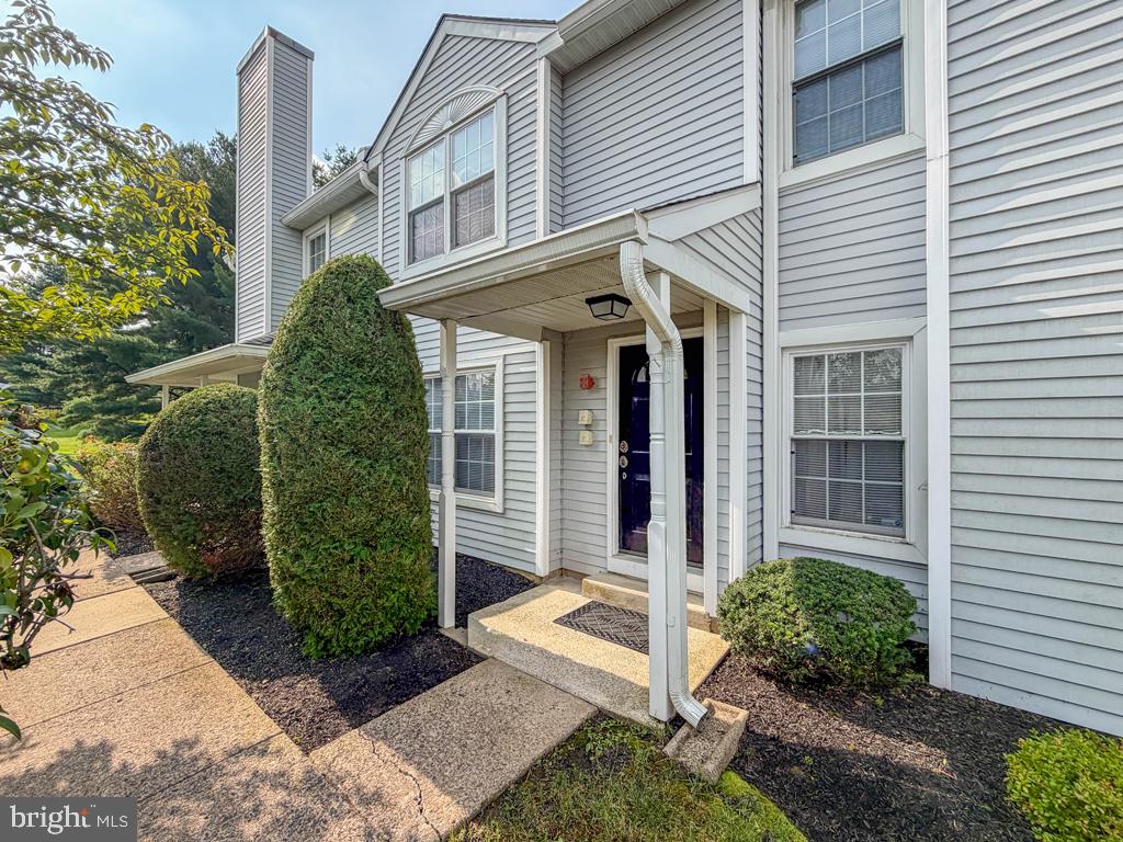 42 Stockton Ct — photo