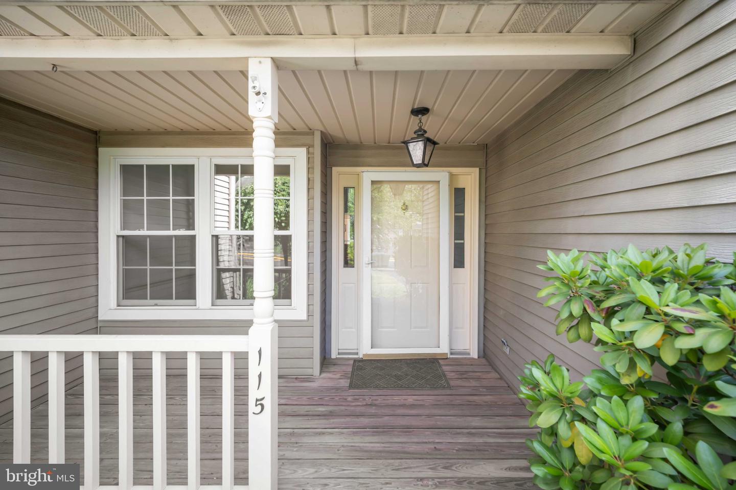 115 Mulberry Dr — photo