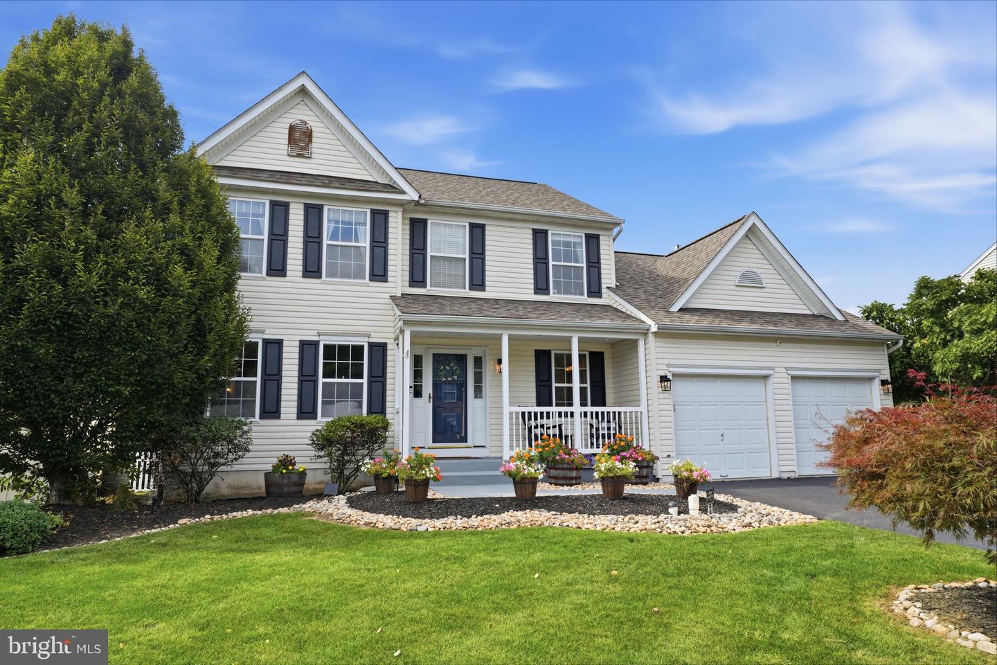 1421 Cobblestone Way — photo