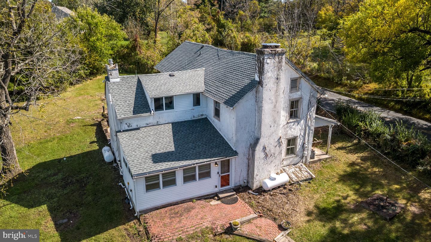 907 Church Rd — photo