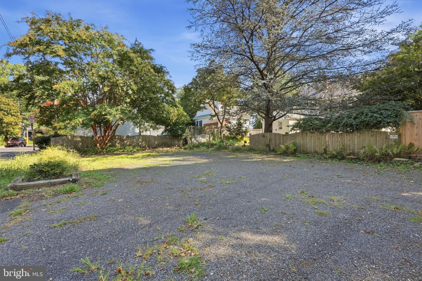 113 E Penn St — photo