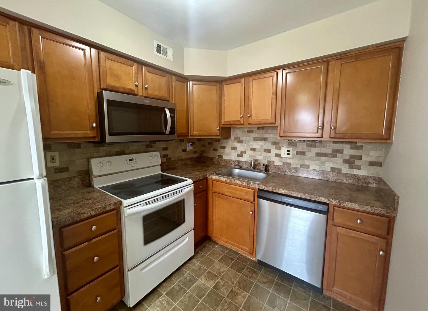 101 Reliance Cir #2nd Floor — photo