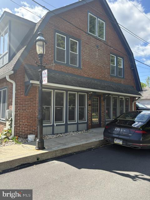 242 Wood St #a — photo