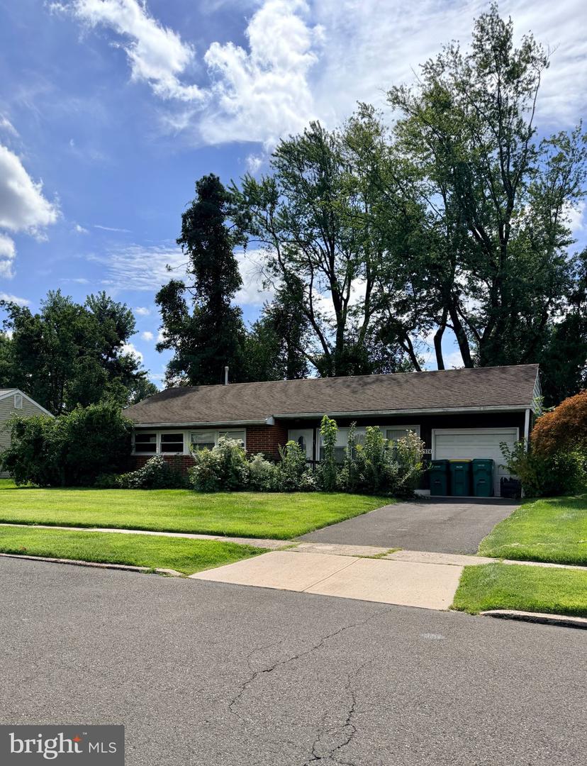4374 Concord Dr — photo