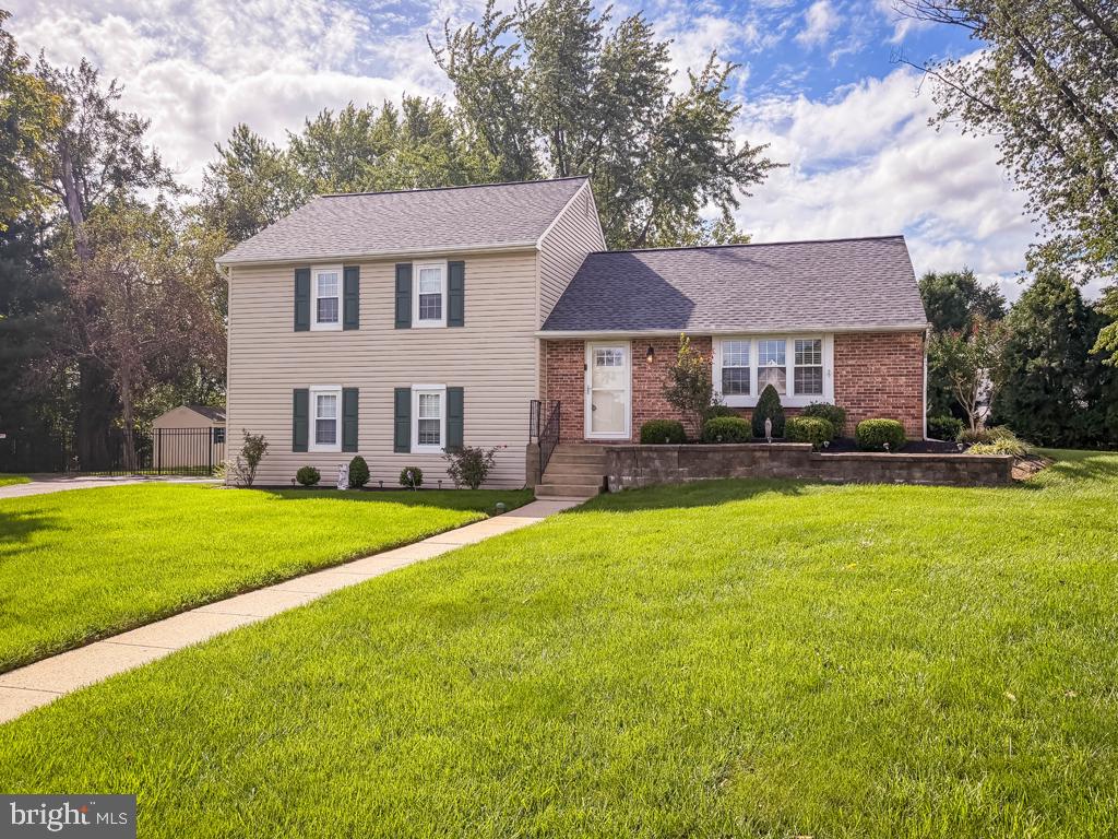 8 Carmel Pl — photo