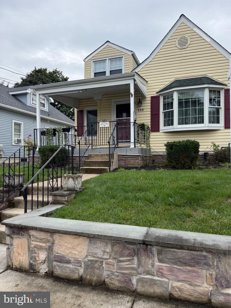 135 Osborne Ave — photo