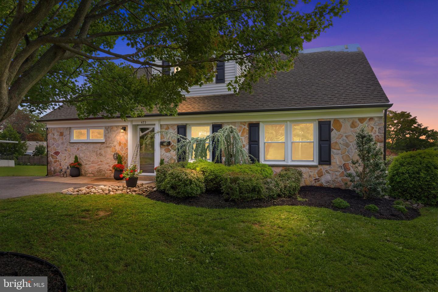 473 Sweetbriar Dr — photo