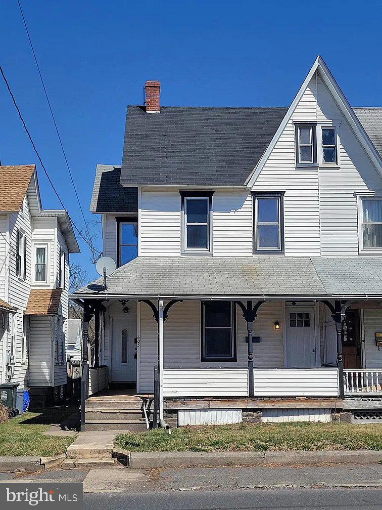 605 E Broad St #B — photo
