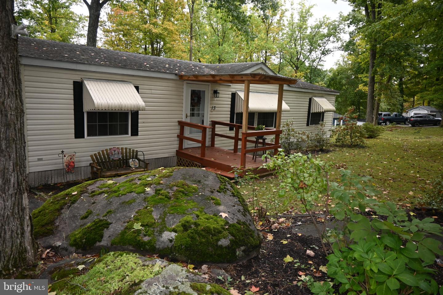 13 Hillside — photo