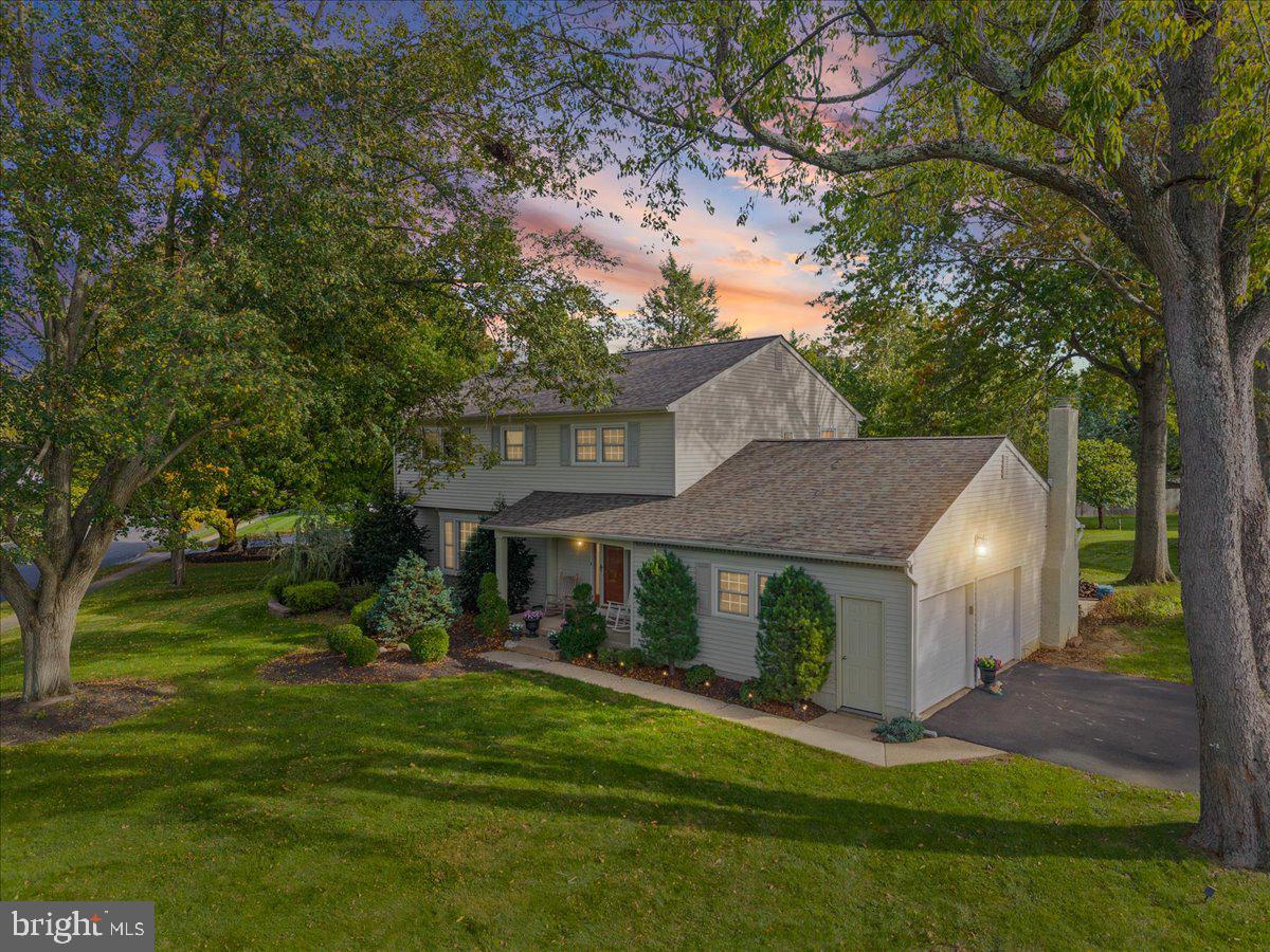 867 Olsen Dr — photo