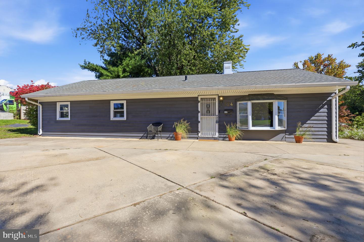 324 Devon Road, Fairless Hills, PA 19030 — photo 2
