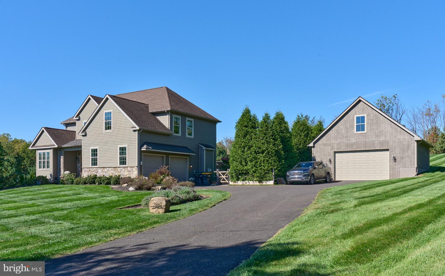 3967 Sawmill Rd — photo