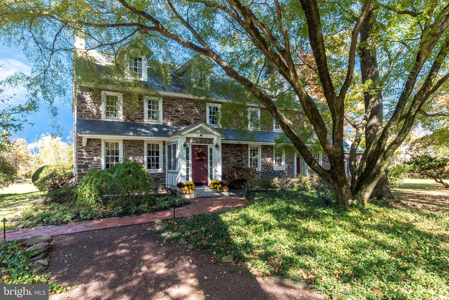 492 New Galena Rd — photo
