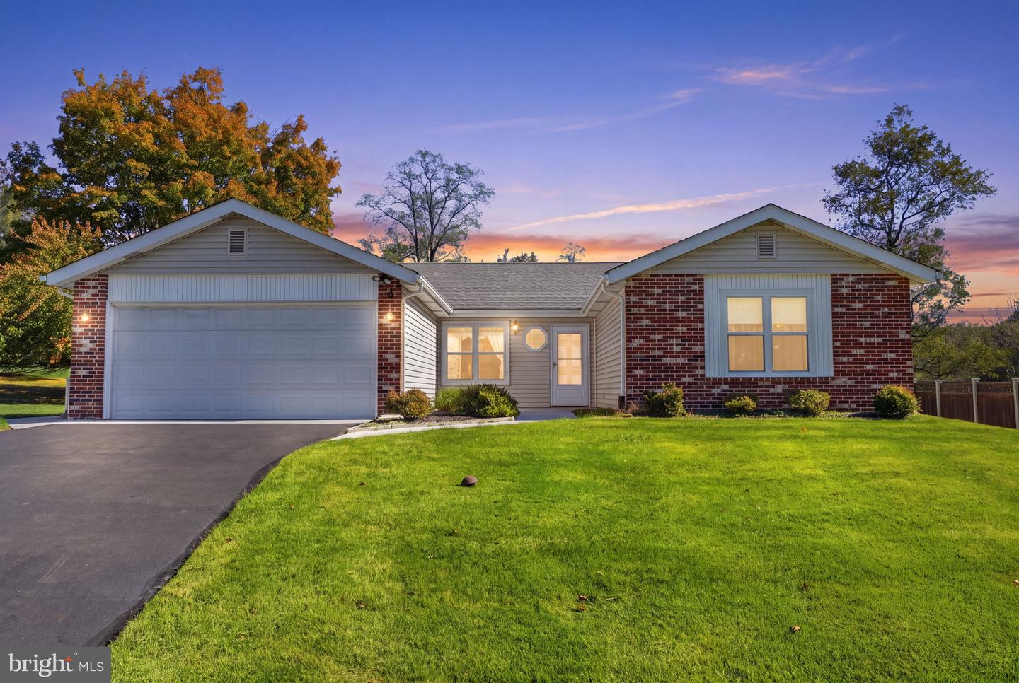 9 S Lancaster Ln — photo
