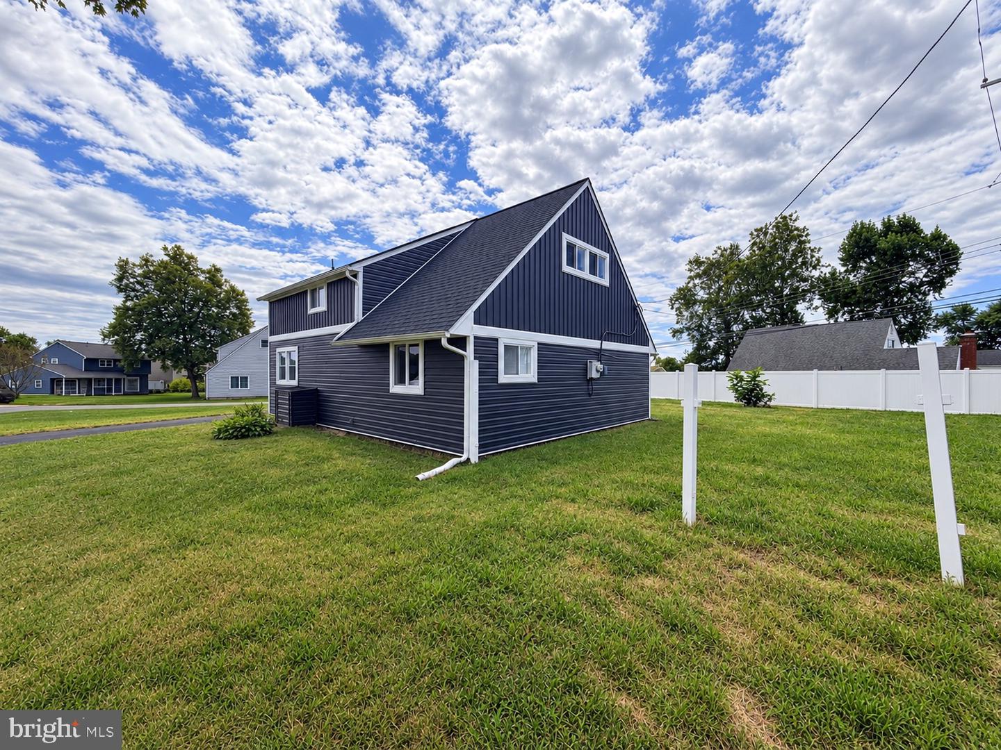 45 Inwood Road, Levittown, PA 19057 — photo 2