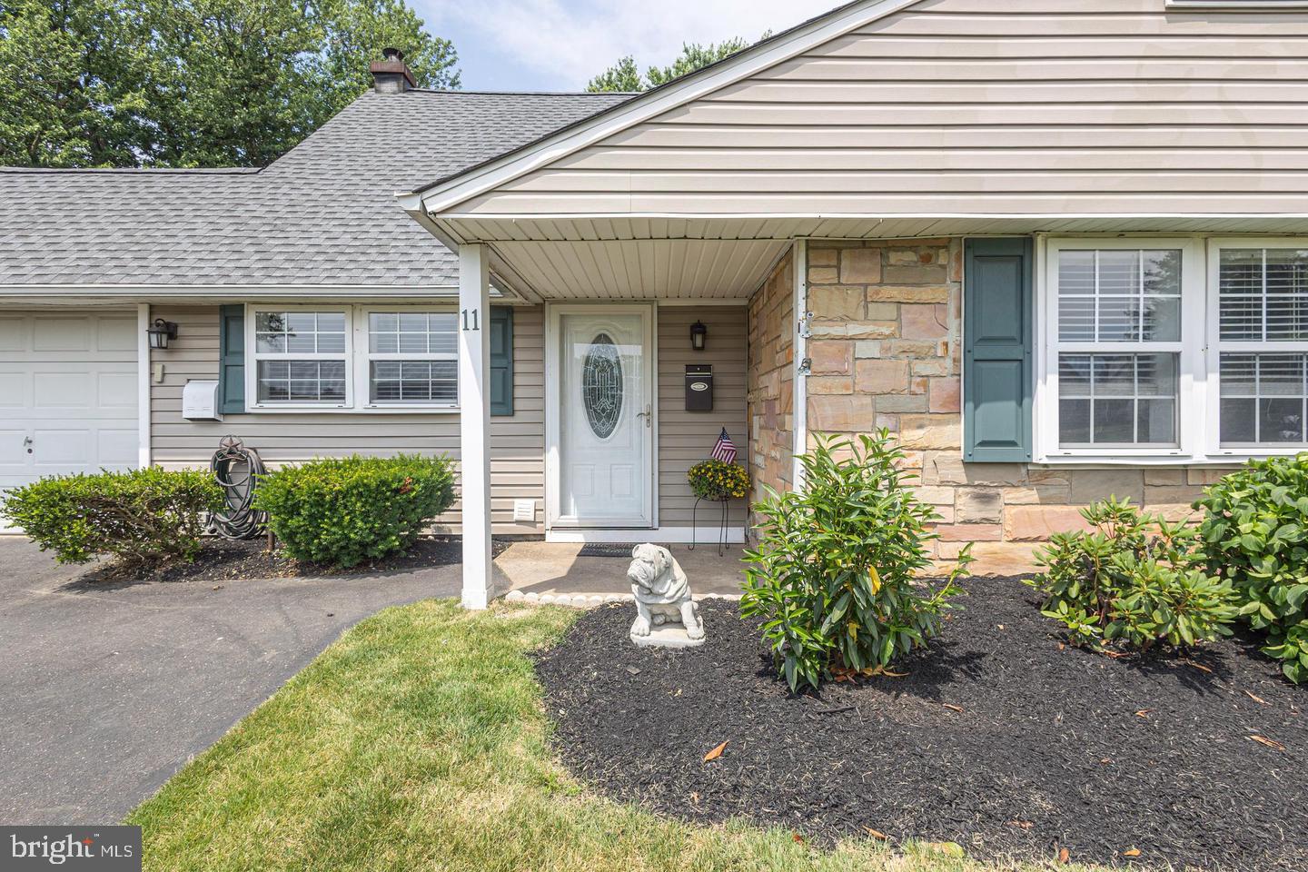 11 High Road, Levittown, PA 19056 — photo 3