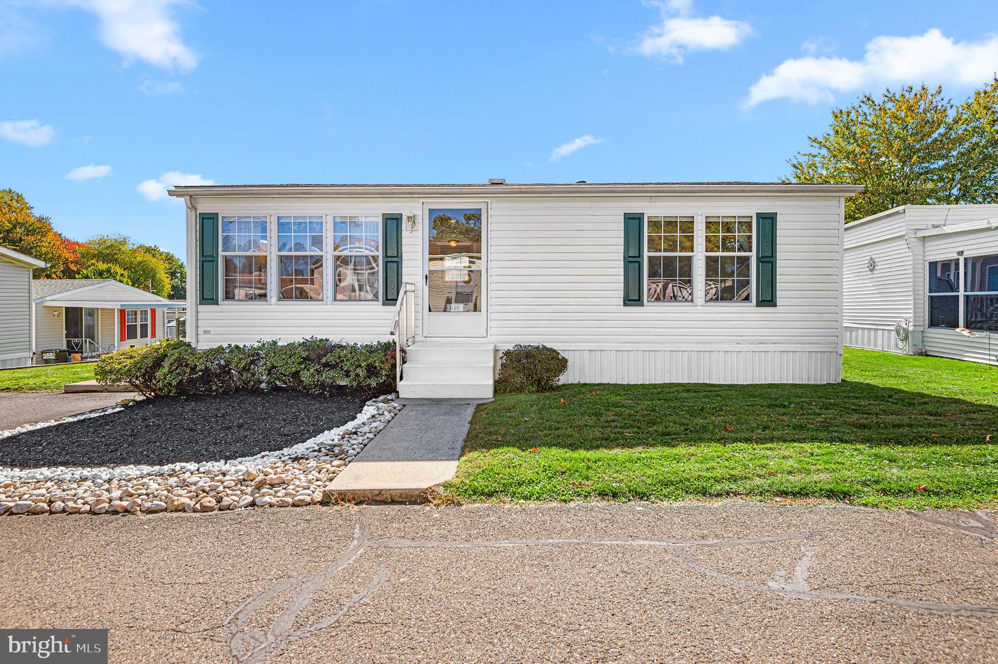 2304 Brownsville Rd #H-28-Maple Ave — photo