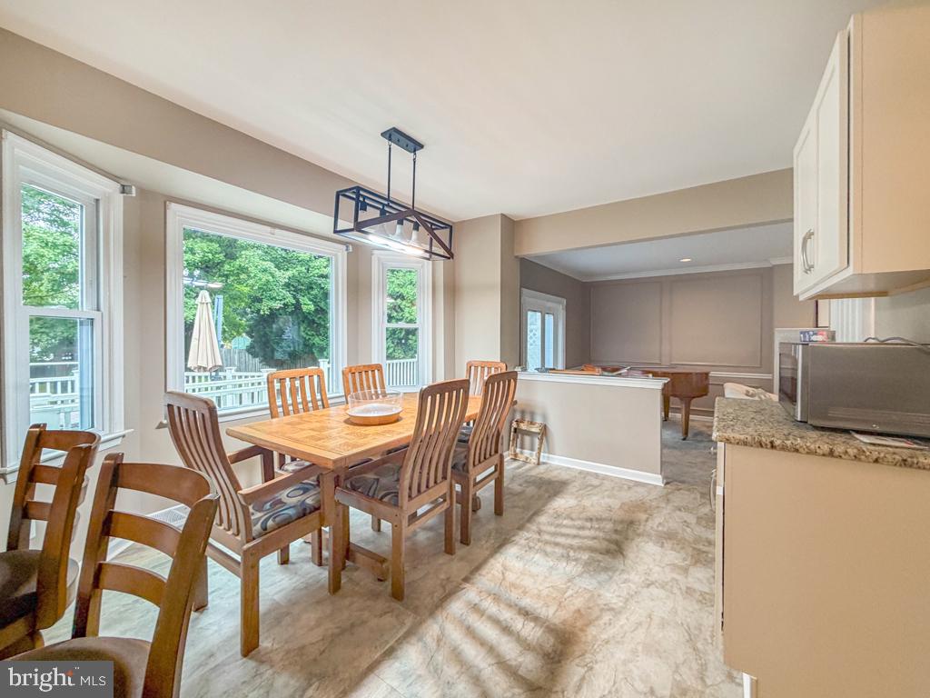 29 Addington Dr — photo