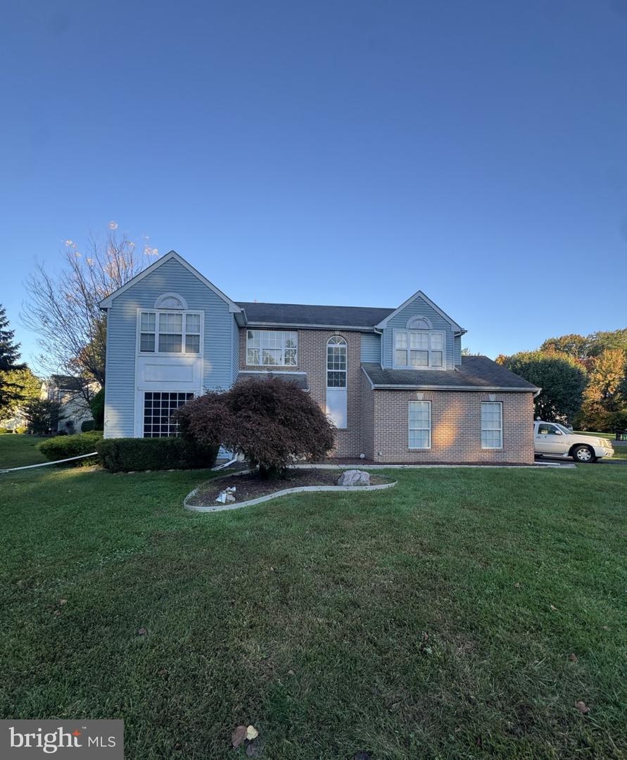 4543 Leaf Ln — photo