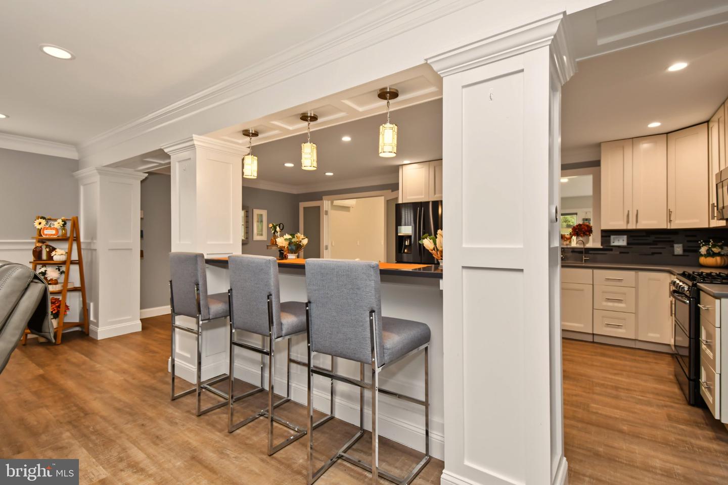 2221 Oakfield Rd — photo