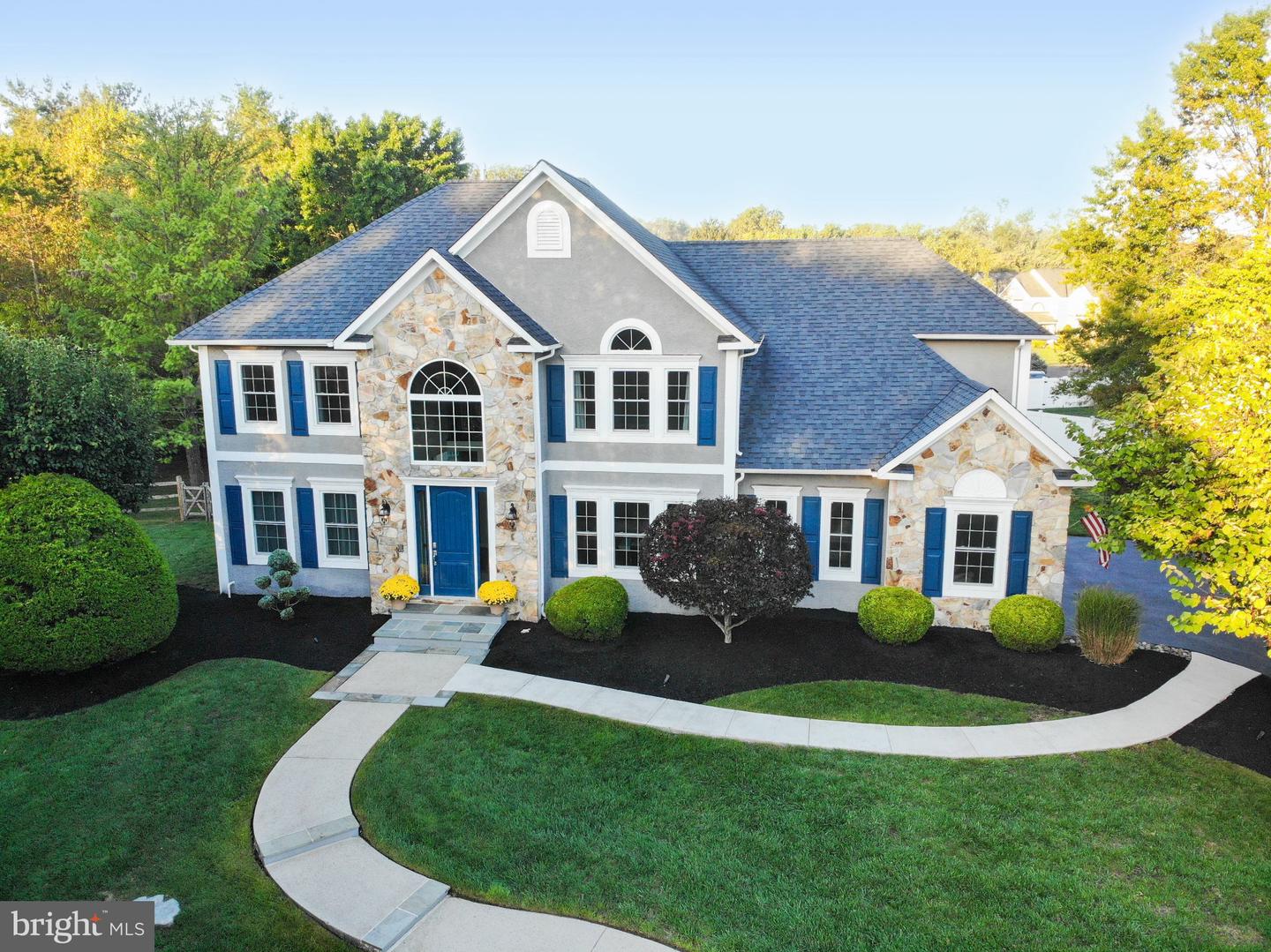 557 Scattergood Ct — photo