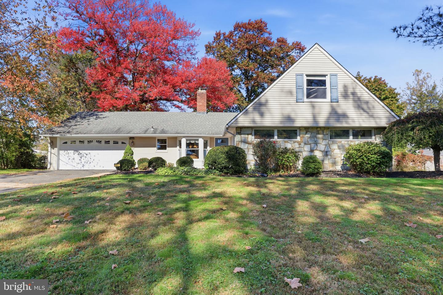 11 Spring Valley Road, Levittown, PA 19056 — photo 2