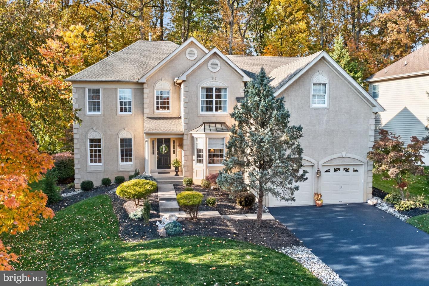 3822 Forest Hill Dr — photo