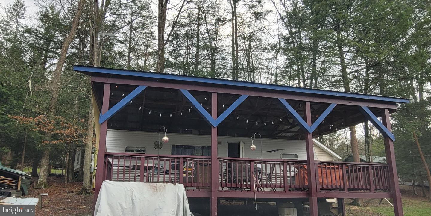 175 Horseshoe Crescent Dr — photo