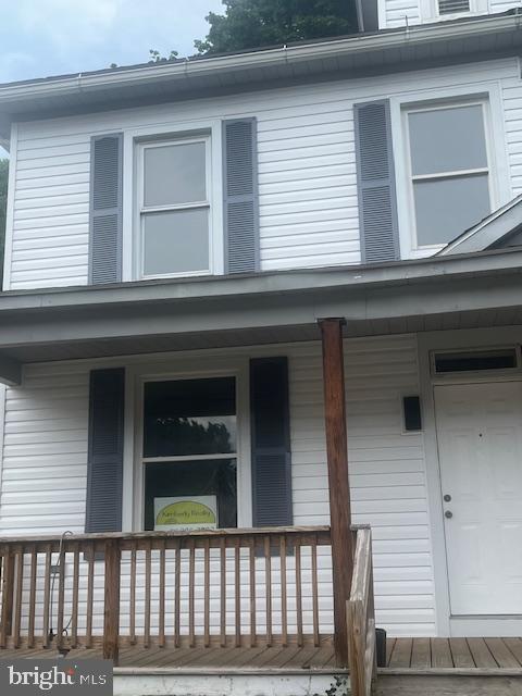 42 Richard Ave — photo