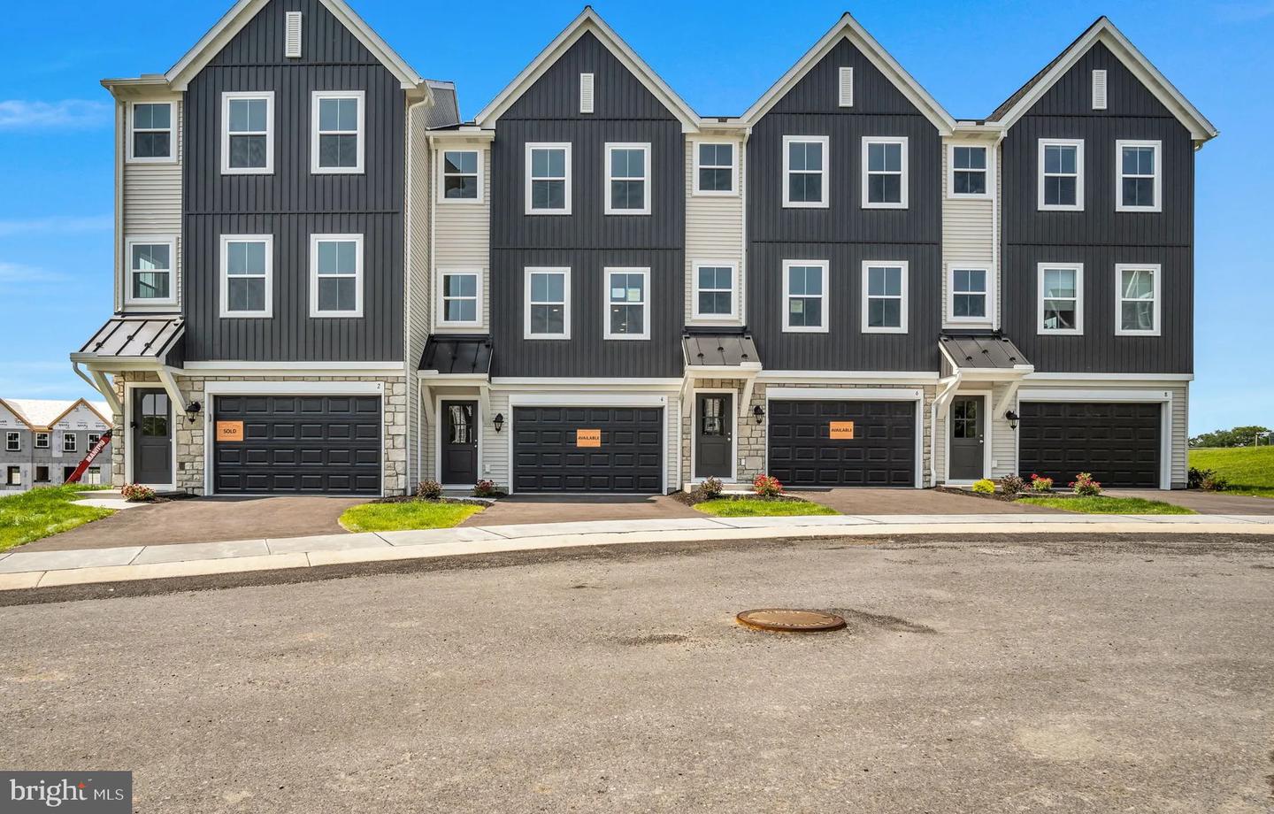 4 Morgan Cir #013-03 — photo