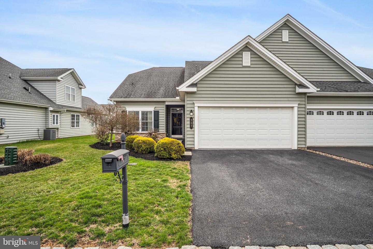 307 Valor Dr — photo