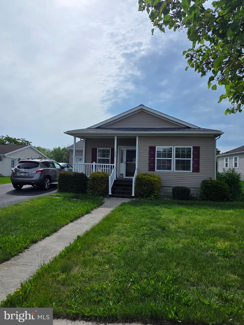 502 Falcon Dr — photo