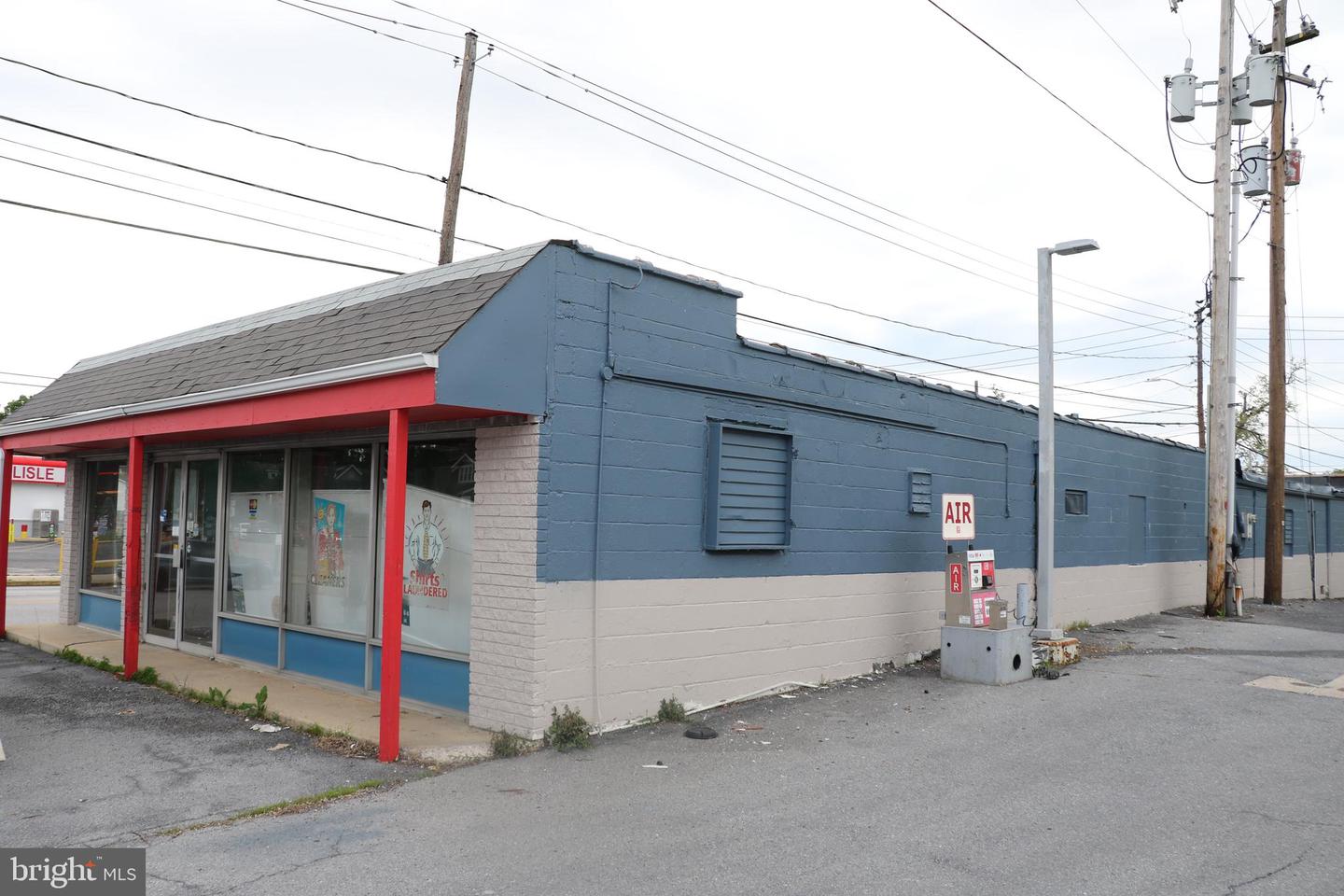 700 N Hanover St — photo
