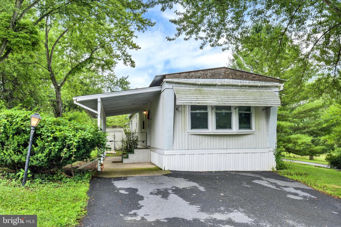 6 Buttonwood Lane — photo