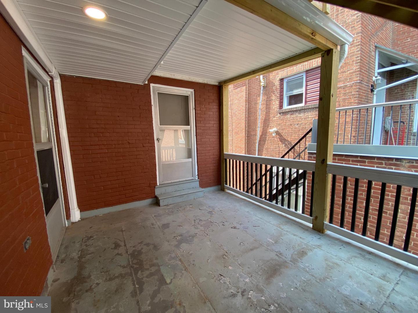 209 N Hanover St #2 — photo
