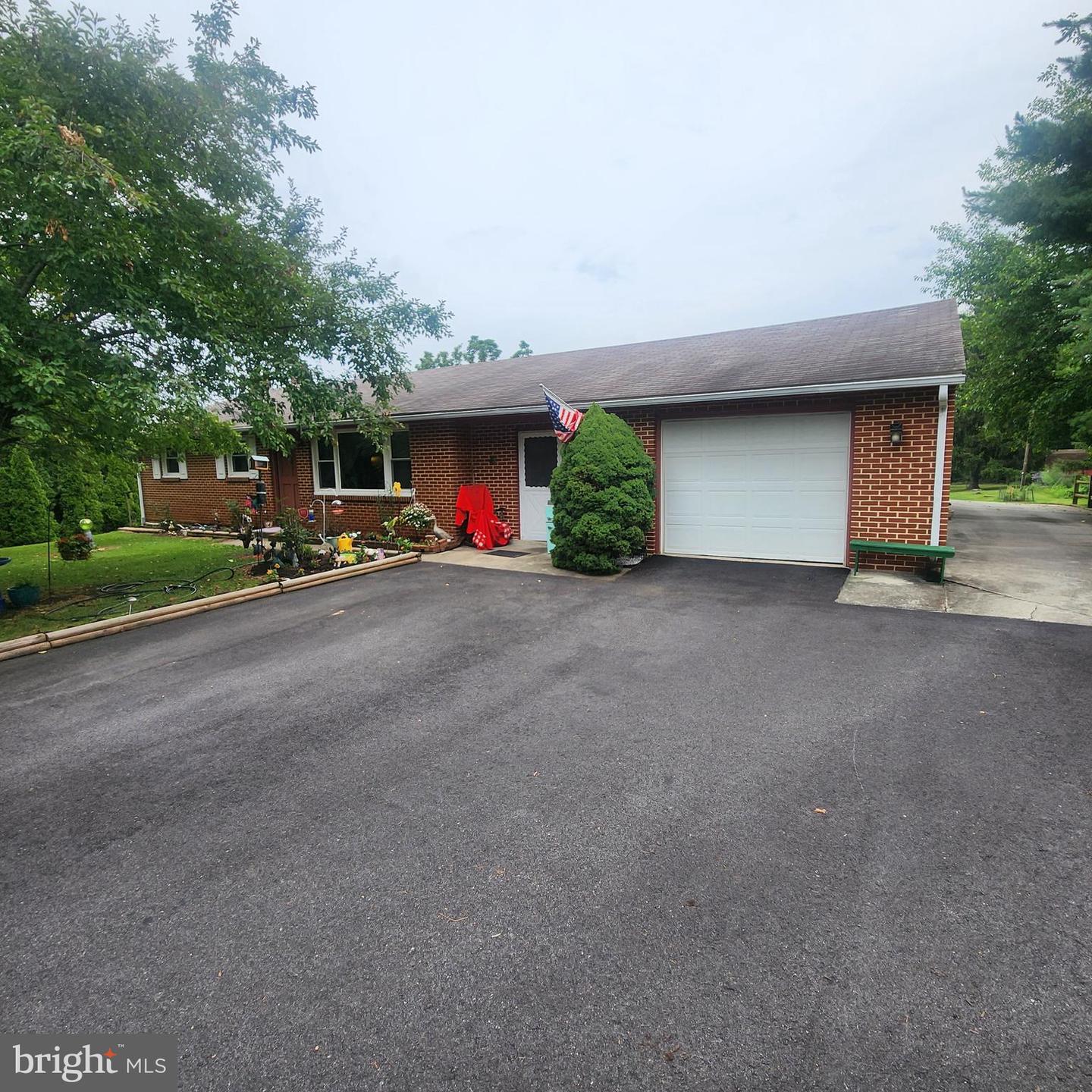 493 Criswell Drive — photo