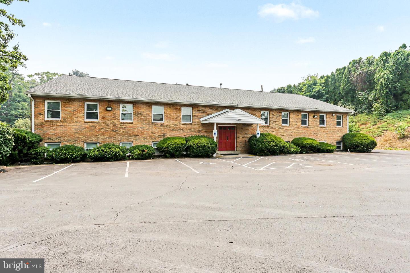 1517 Cedar Cliff Dr #102 — photo