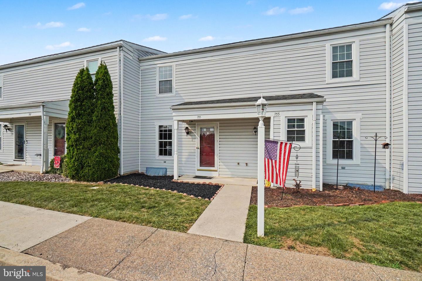 755 Old Silver Spring Rd — photo