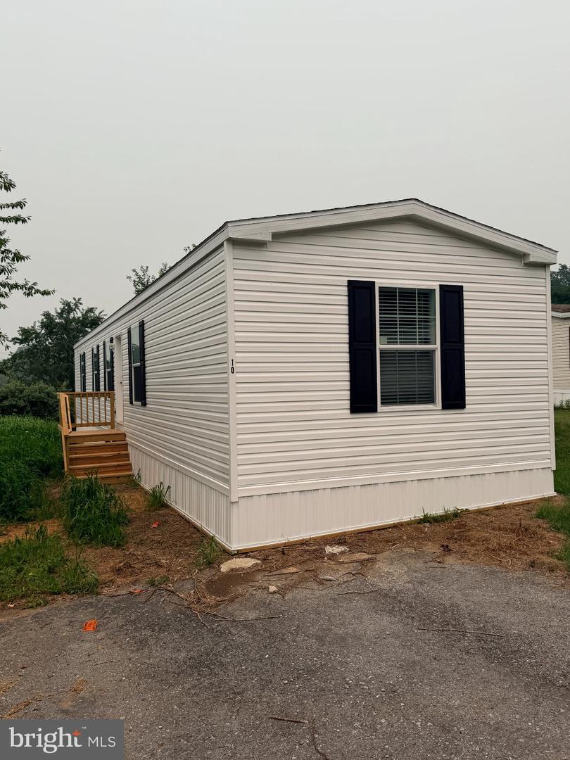 10 Buffalo Dr — photo