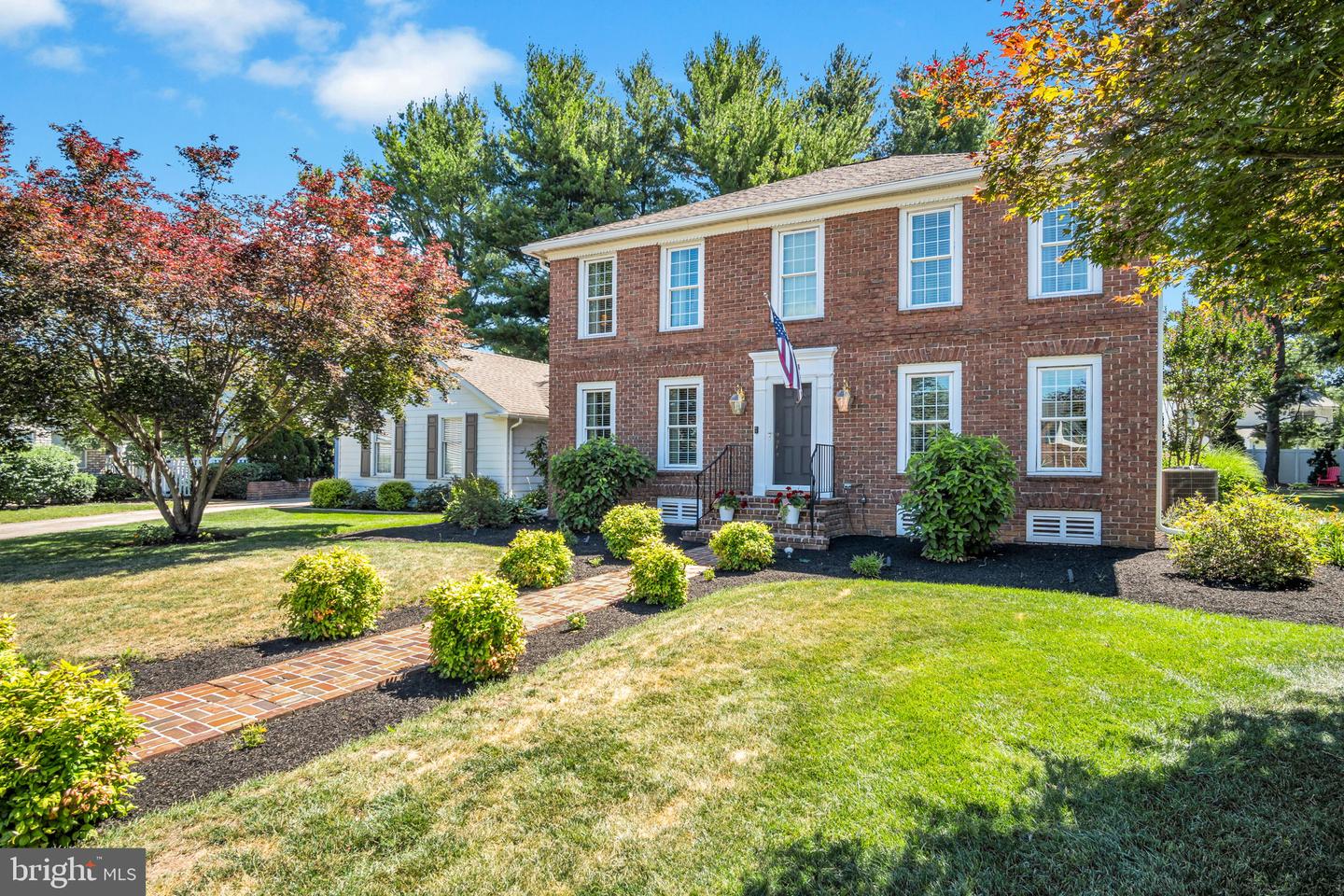904 Peace Dr — photo