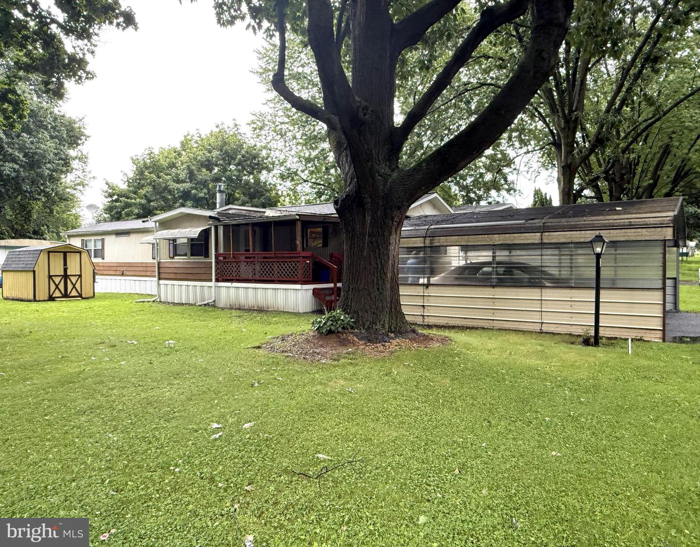 44 Shippensburg Mobile Est — photo