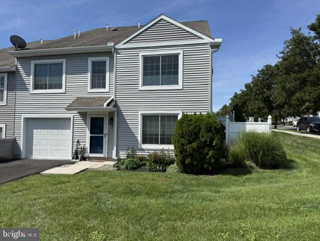 68 Courtyard Dr — photo