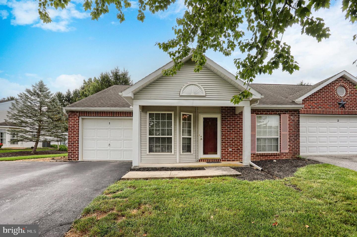 1 Thornhill Ct — photo