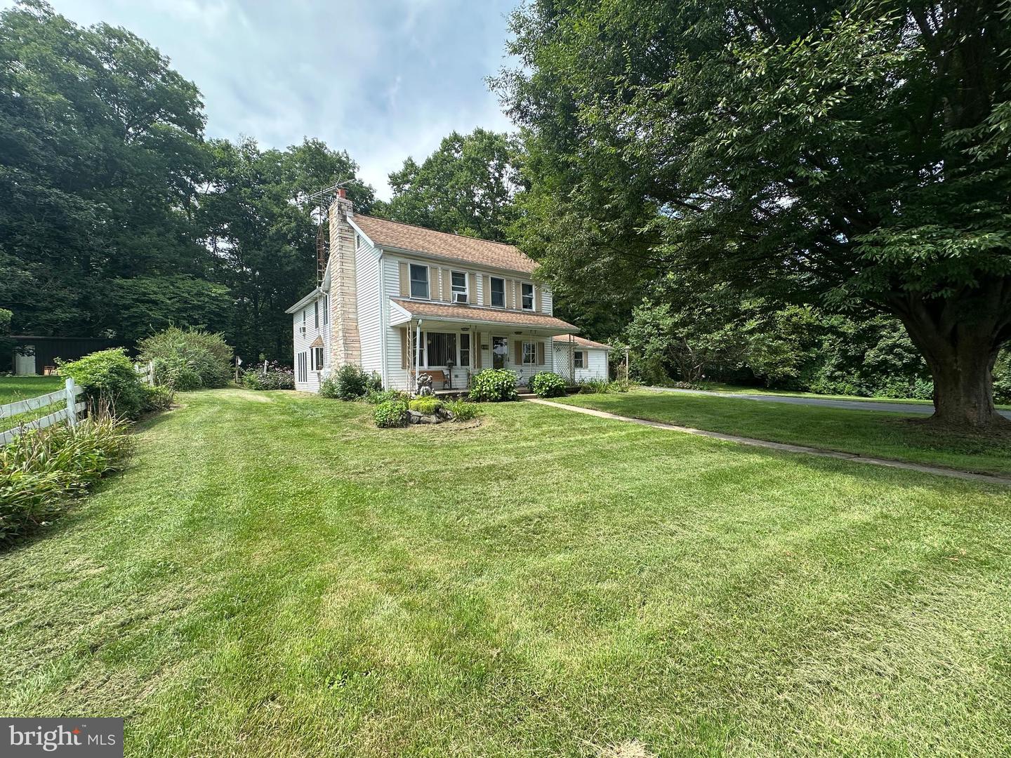 420 Kerrsville Rd — photo
