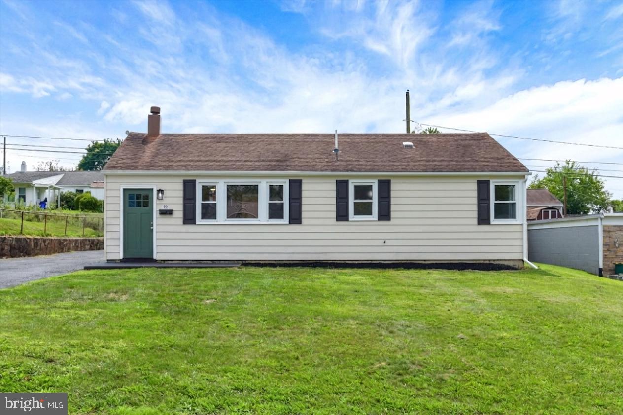 55 Oliver Rd — photo