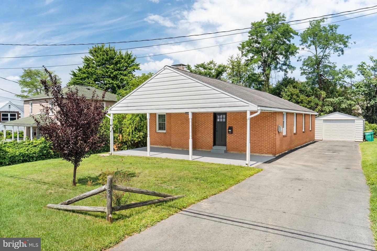 526 W Cumberland Rd — photo