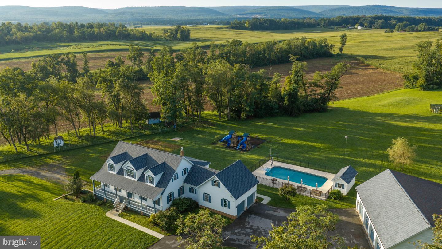 3 Chenelle Ln — photo