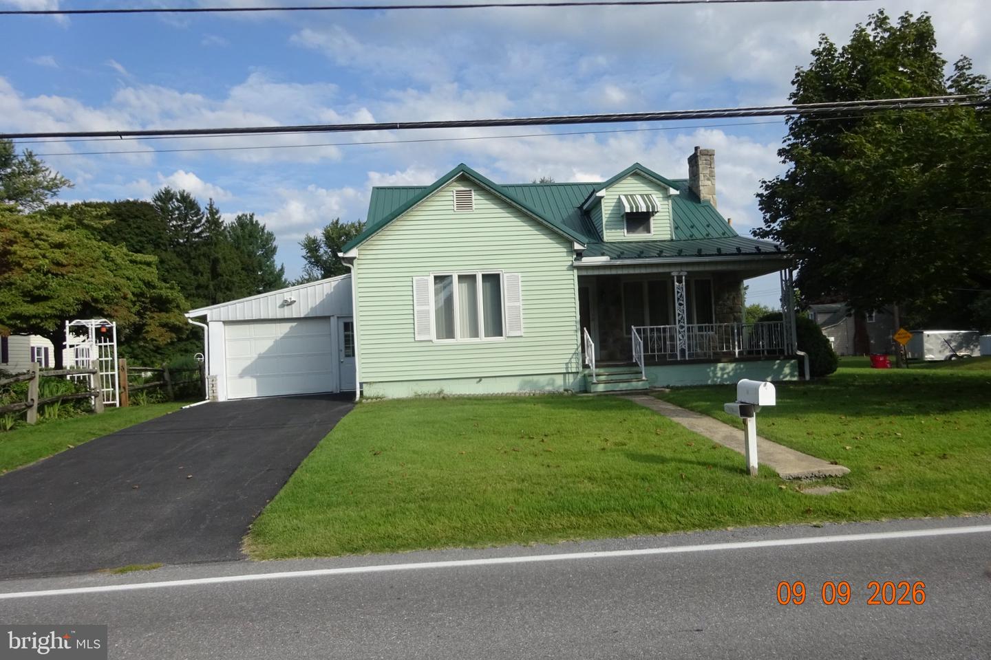 Mainsville Rd — photo