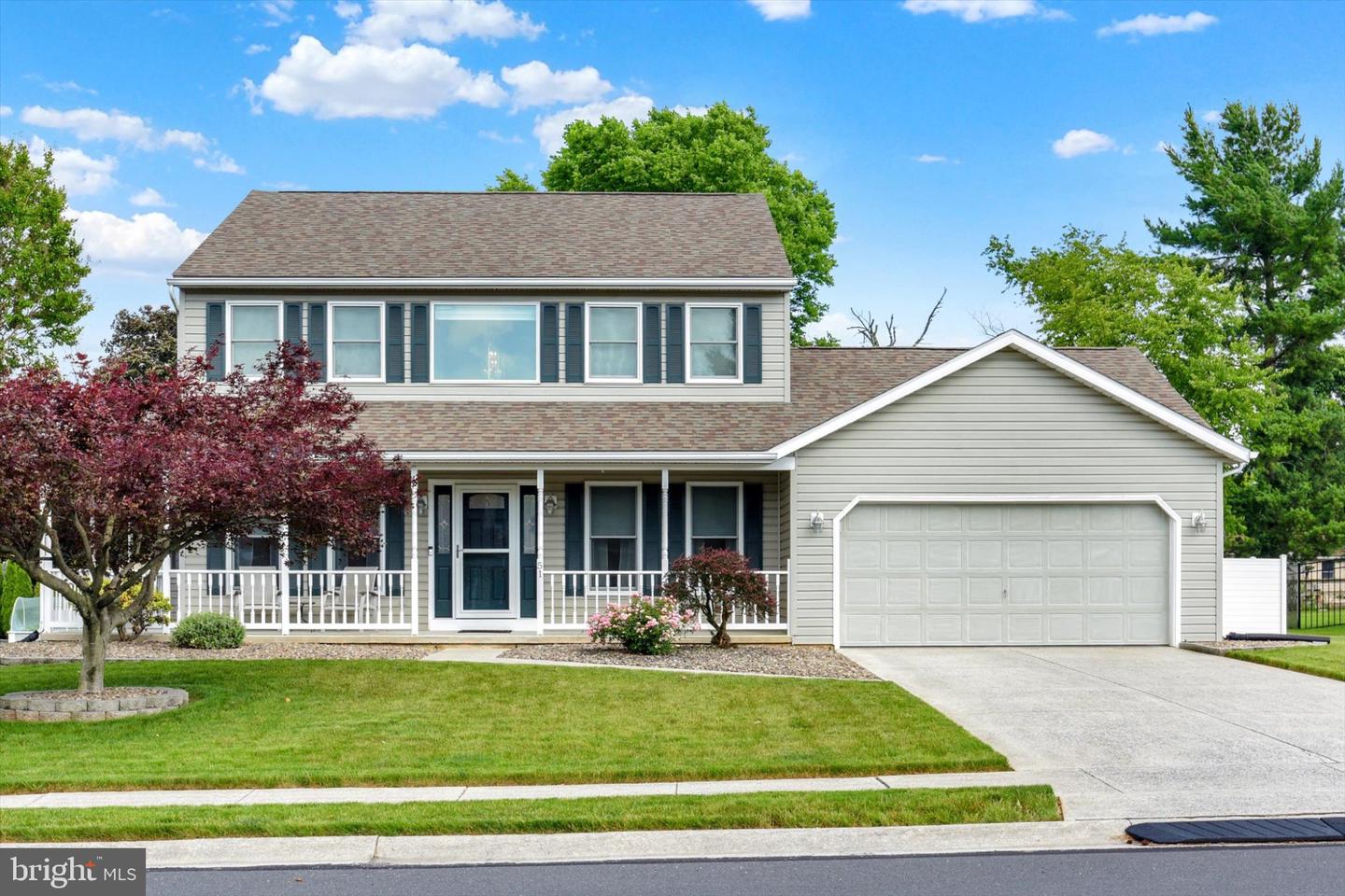 51 White Oak Blvd — photo